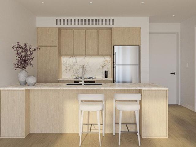 Luxury Apartment ! Walk To All Amenities. Ready To Move Soon! 4Bedroom Plus Study!