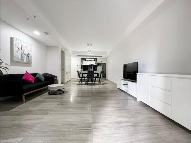 Luxury Apartment With Full Furniture and All Bills!