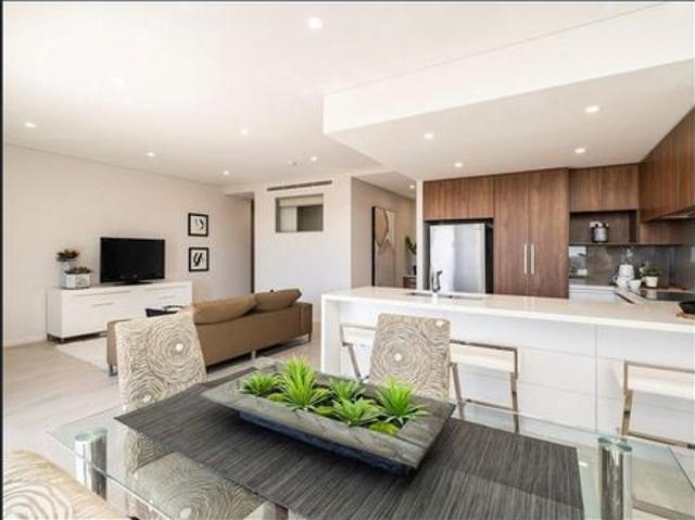 Luxury Apartment with Spectacular Balcony's & Sunset Views! *Unfurnished