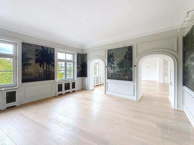 Luxury apartment–280m2 –3B/3BATH/pkg/Montgomery
