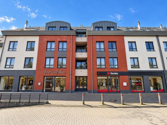 Luxury apartment 3 bedrooms with terrace and garage