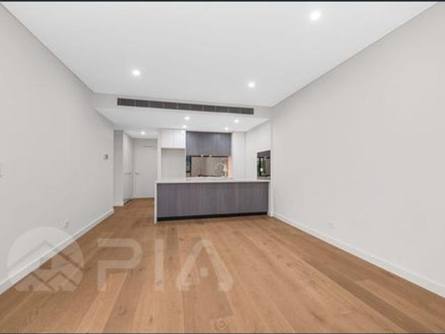 Luxury Apartments with city and park views !