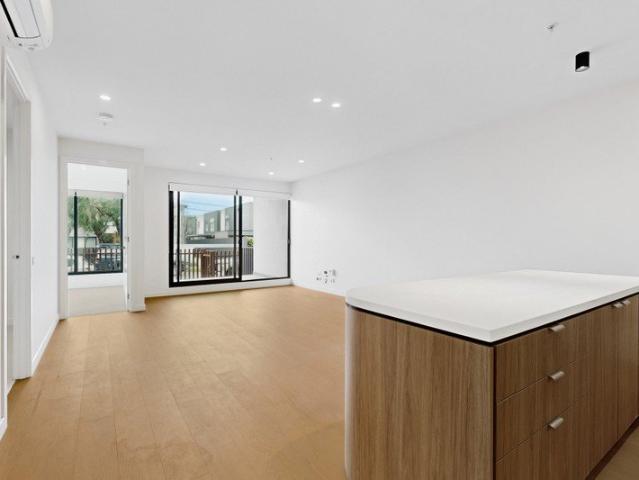 Luxury Bayside Living! Brand New 2 Bedroom Apartment at 'Casa Tranquila'