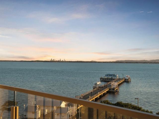Luxury Bayside Living with Panoramic Water Views
