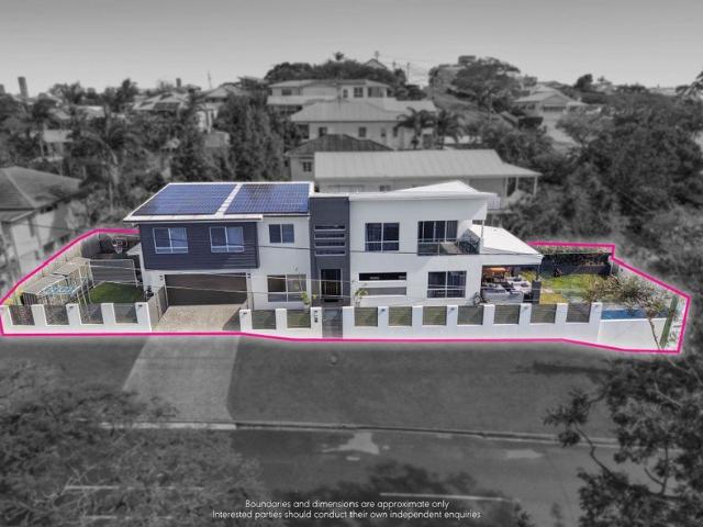 Luxury Balmoral Residence | Resort Style Family Living | 290m² | 6 Bedroom