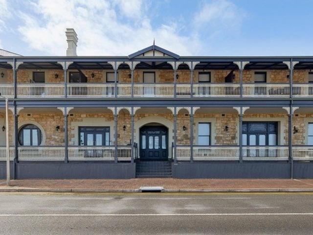 Luxury Beachfront Living on The Esplanade