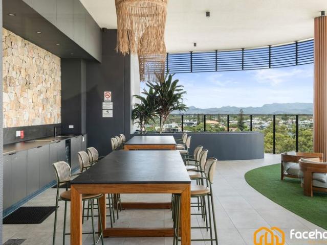 Luxury Beachside Living at 256 Stanhill Drive, Surfers Paradise