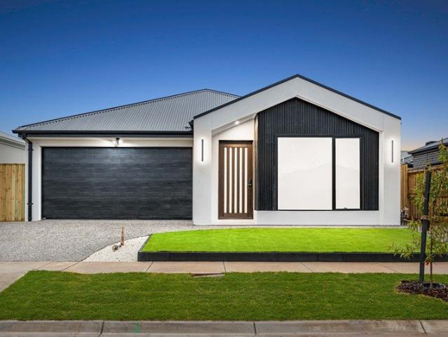 Luxury Brand New Family Living in Prime Maddingley Location