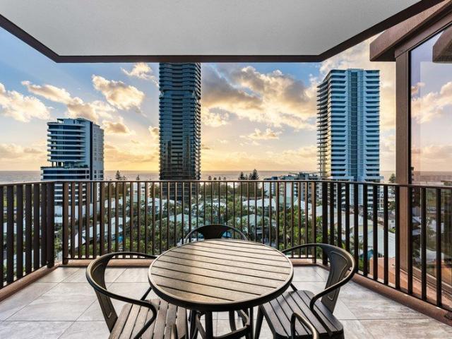 Luxury brand new three bedroom apartment in Prestigious YVES