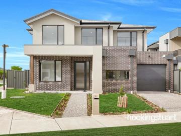 Luxury Brand New Townhouse with No Body Corporate in Prime Location
