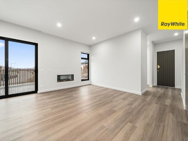 Luxury Brand New 4 Bedroom 3 Bathroom Townhouse