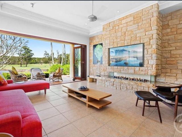 Luxury Golf & Lakefront Retreat in Noosa Springs
