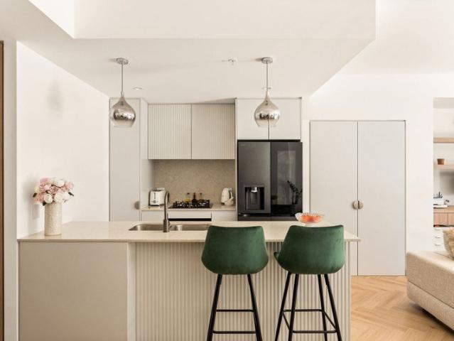 Luxury Ground Floor Living with Expansive Wraparound Courtyard