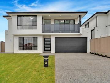 Luxury Double Storey Living with Elevated Views