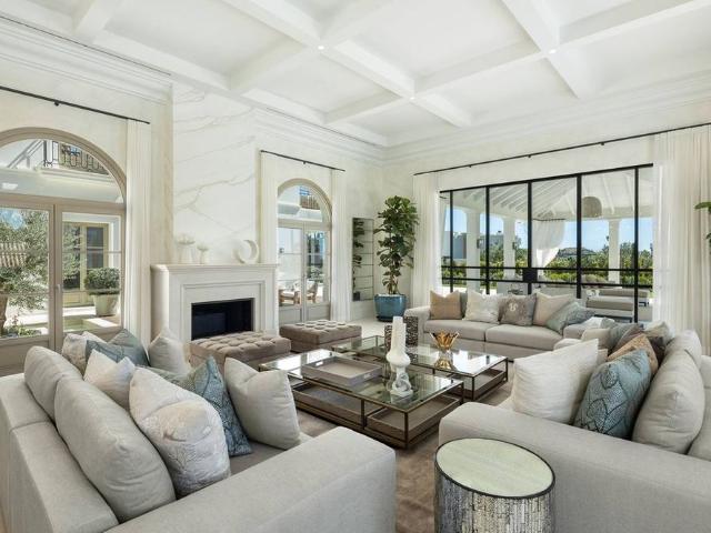 Luxury 6 bedroom Detached House for rent in Marbella, Spain