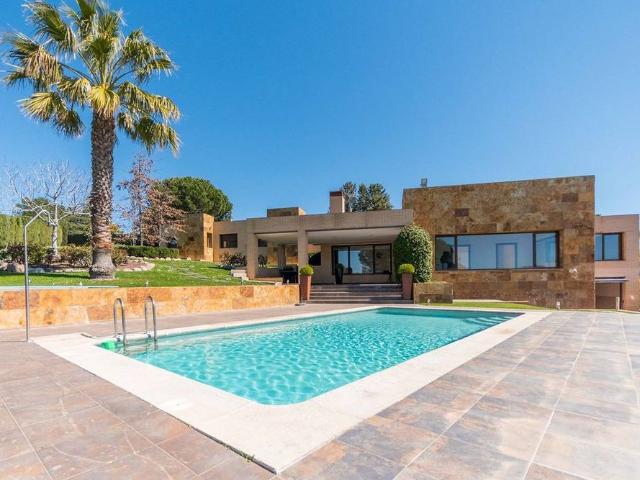Luxury 6 bedroom Detached House for rent in Pozuelo de Alarcón, Spain