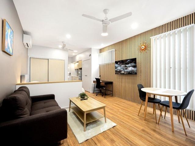 LUXURY DESIGNER EXECUTIVE LIVING Fully Furnished. Water/Internet/Electricity Included