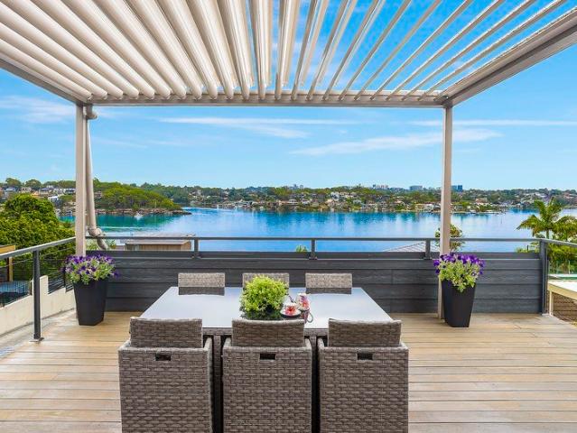 Luxury Dual Living with Spectacular Georges River Views