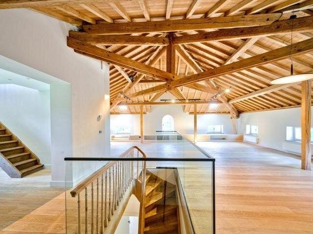 Luxury duplex apartment ±326 m² – 2 bedrooms