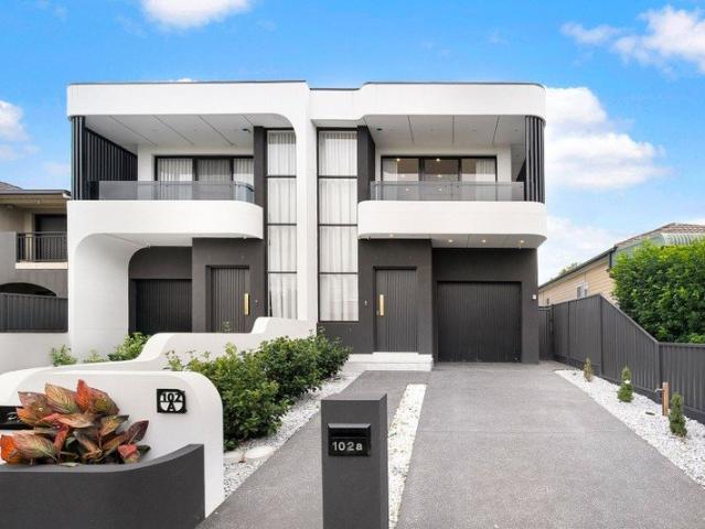 LUXURY DUPLEX