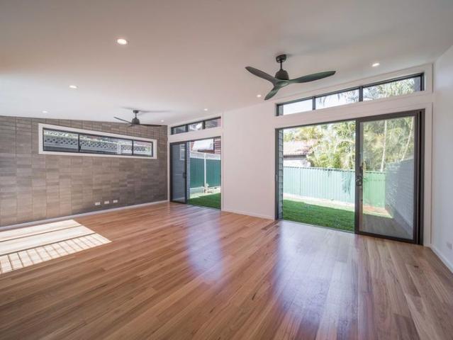 LUXURY DUPLEX