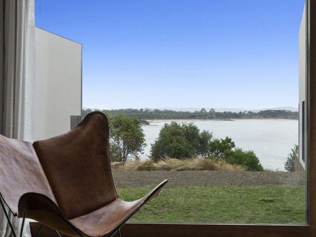Luxury Escape and Simple Investment