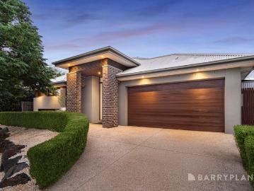 Luxury Ex Display Family Home in Prime Mernda Location