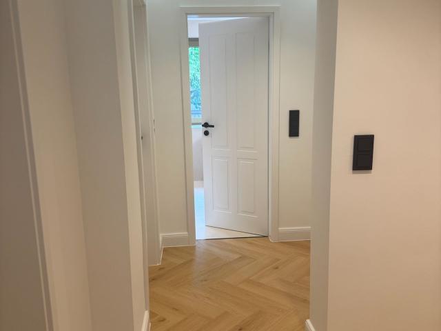 Luxury for 4 people, fully air conditioned, smartHome, keyless access, balcony in the old town, Mulheim an der Ruhr Amsterdam Apartments for Rent