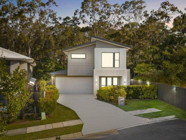 Luxury Family Oasis with Resort Style Entertaining in Prestigious Bridgeman Downs
