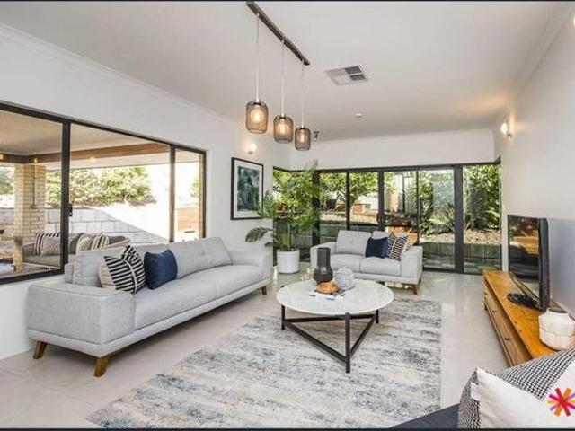 LUXURY FAMILY HOME A PEACEFUL RETREAT AWAITS!