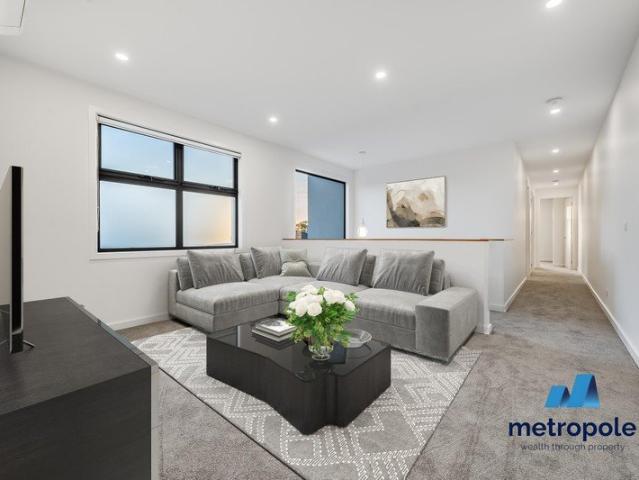 LUXURY FAMILY HOME IN DESIREABLE LOCATION