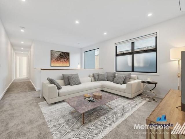 LUXURY FAMILY HOME IN DESIREABLE LOCATION