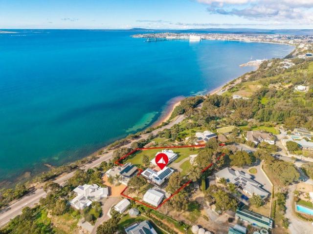 Luxury Family Home with 180° Ocean Views, Large Shed & Entertaining Pavilion