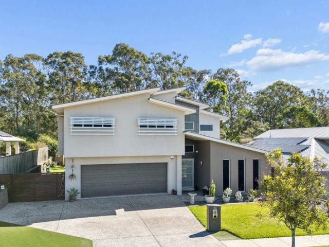 Luxury Family Living with Bushland Serenity, Side Access & Exceptional Versatility