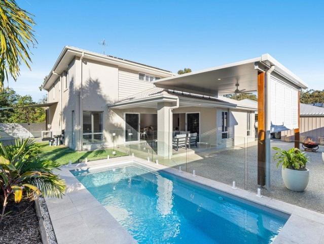 Luxury Family Living with Every Feature!