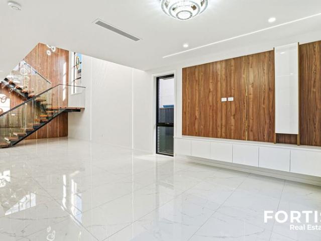 Luxury Family Living with Exceptional Space & Entertaining