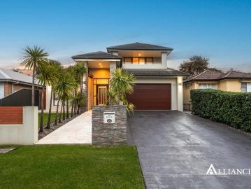 Luxury Family Living with Exceptional Space & Resort Style Entertaining