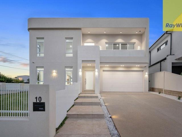Luxury Family Living with Premium Finishes