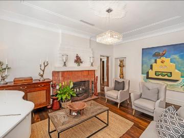 Luxury Family Living with River Views, Pool & Parking for five