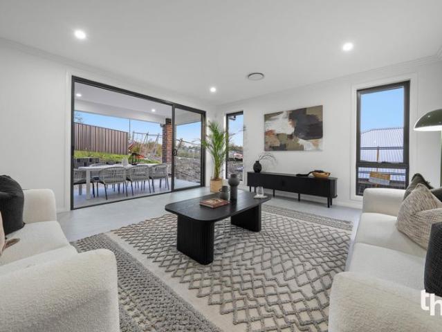 Luxury Family Living with Stunning Mountain Views