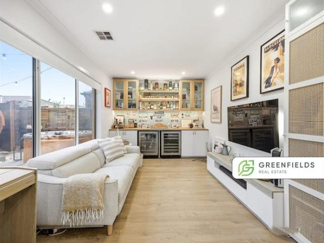 Luxury Family Living with Sauna, Spa & Multiple Living Areas in Jubilee Estate