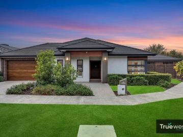 Luxury Family Living with Two Master Suites in the Heart of Burnside