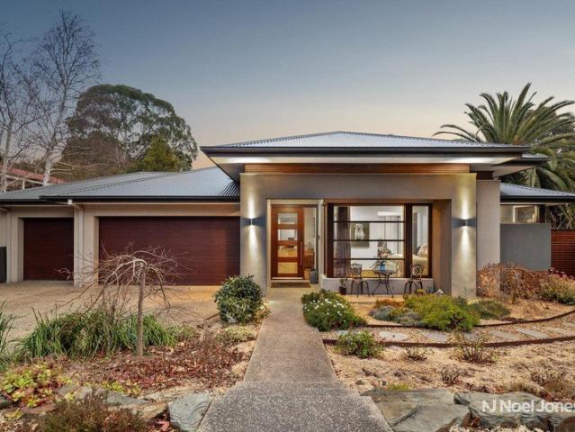 Luxury Family Living at the Gateway to the Dandenong Ranges
