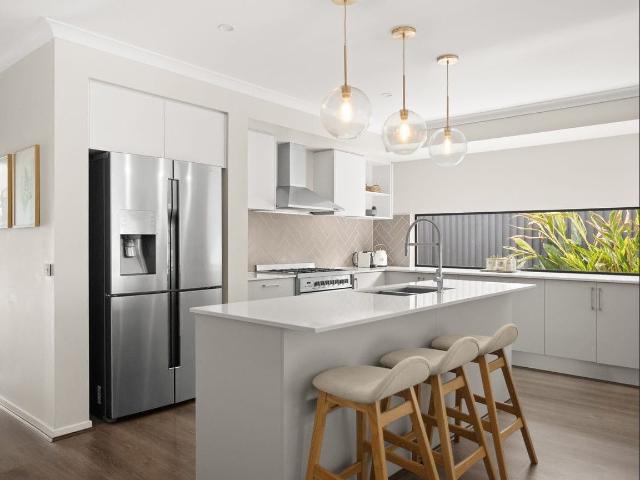 Luxury Family Living | Designer Finishes | Seamless Indoor Outdoor Entertaining