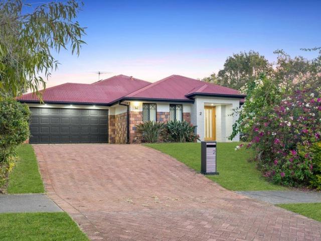 Luxury Family Living in the Heart of North Lakes
