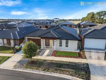 Luxury Family Living in the Heart of Smythes Creek