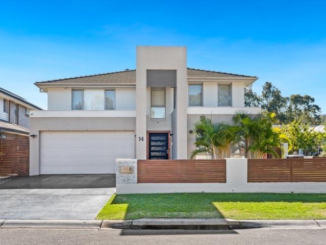 Luxury Family Living in Waterside Estate + Teenage Retreat