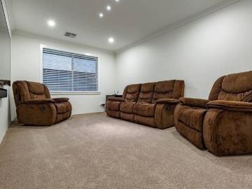 Luxury Family Living in Wildwood Estate