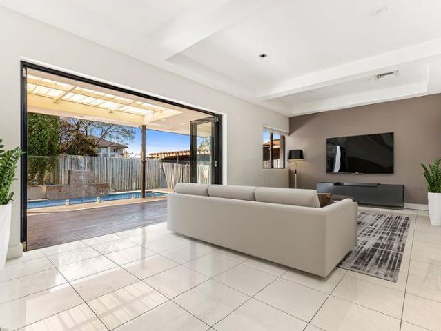 Luxury Family Living in a Quiet Drummoyne Pocket