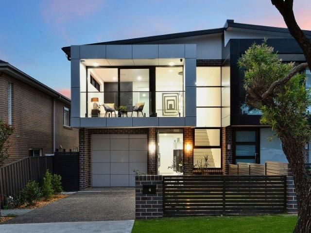 Luxury Family Living in a Sought After Mortdale Setting